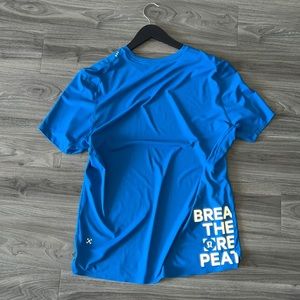 Unknown name lulu short sleeve with reflective print